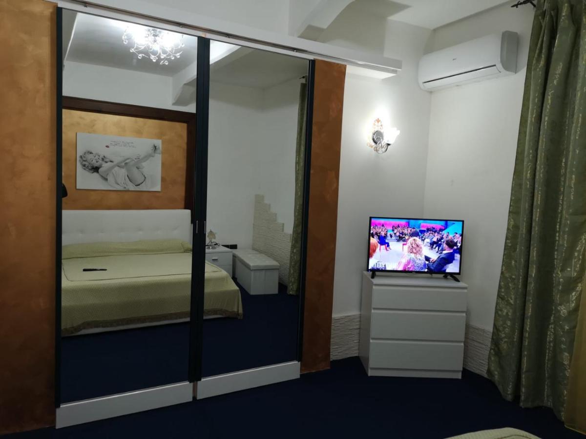 Ferienwohnung Marilyn Reggio Calabria Exterior foto